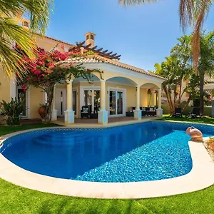 Oásis Tropical, Jardim E Piscina! Apartamento Portimão